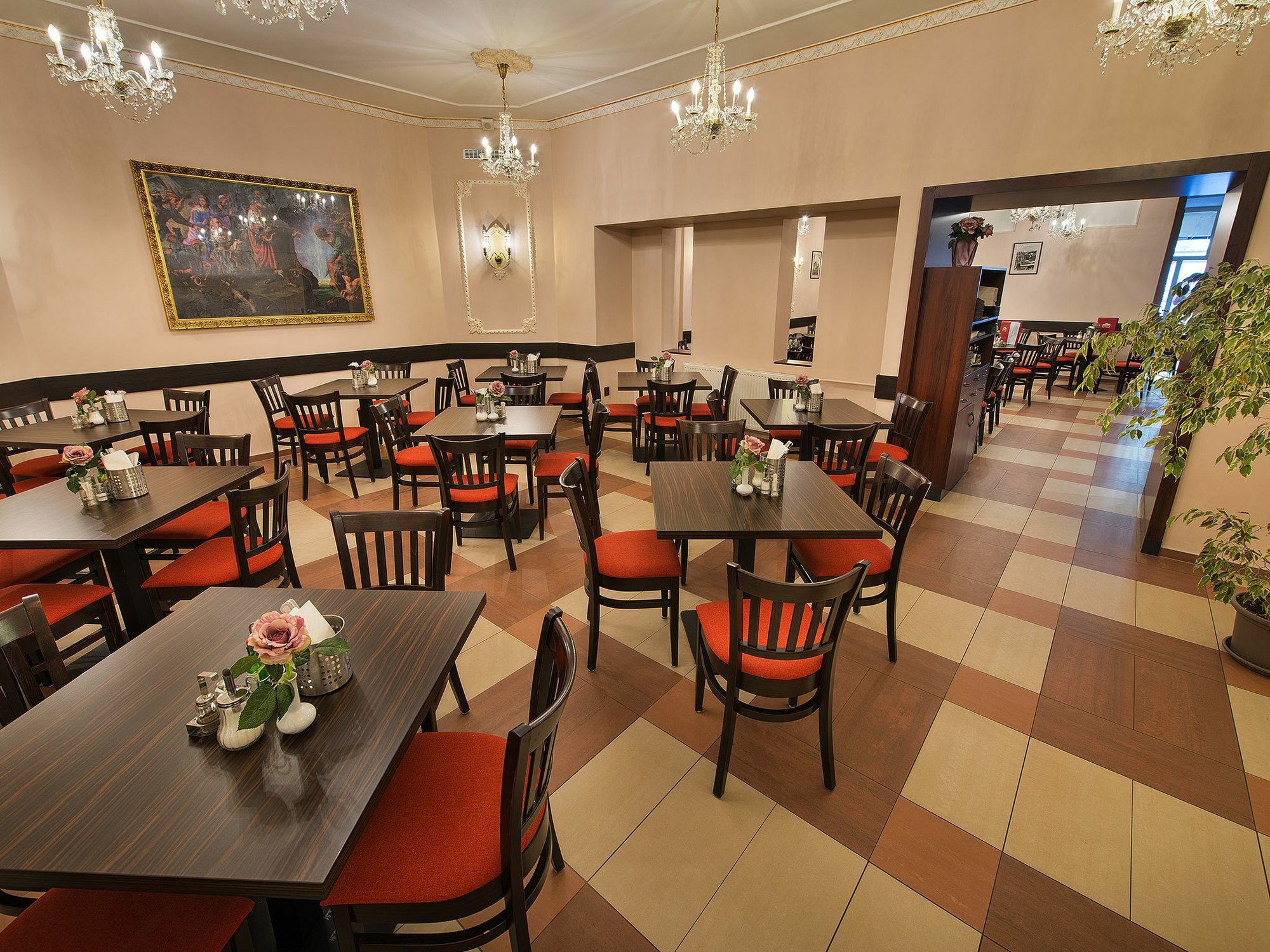 Ea Hotel Jessenius การ์โลวีวารี ภายนอก รูปภาพ